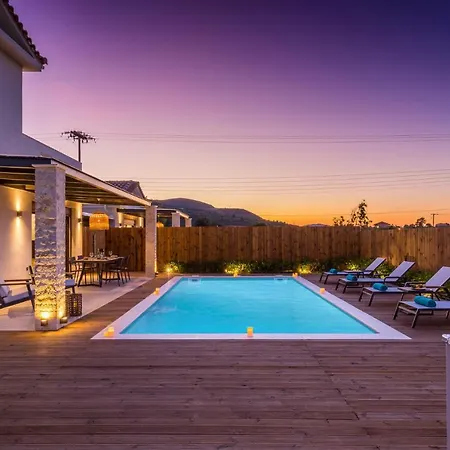 Maira Rose By Villa Katastárion