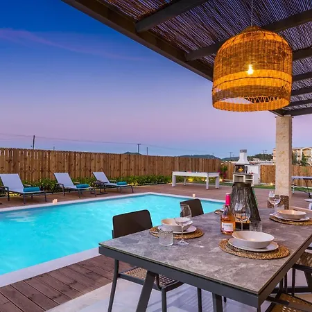 Villa Maira Rose By Katastárion